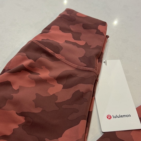 NWT Lululemon Wunder Train High Rise Tight 28” - Picture 4 of 13